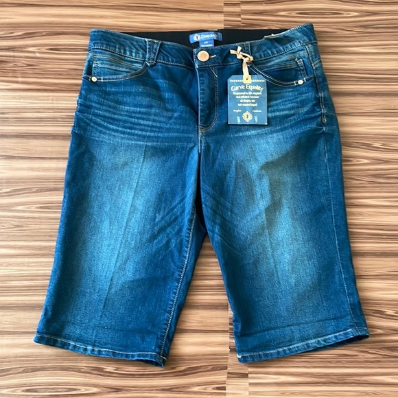 Democracy Pants - NWT Democracy Ab” Solution Jean Shorts Size 16